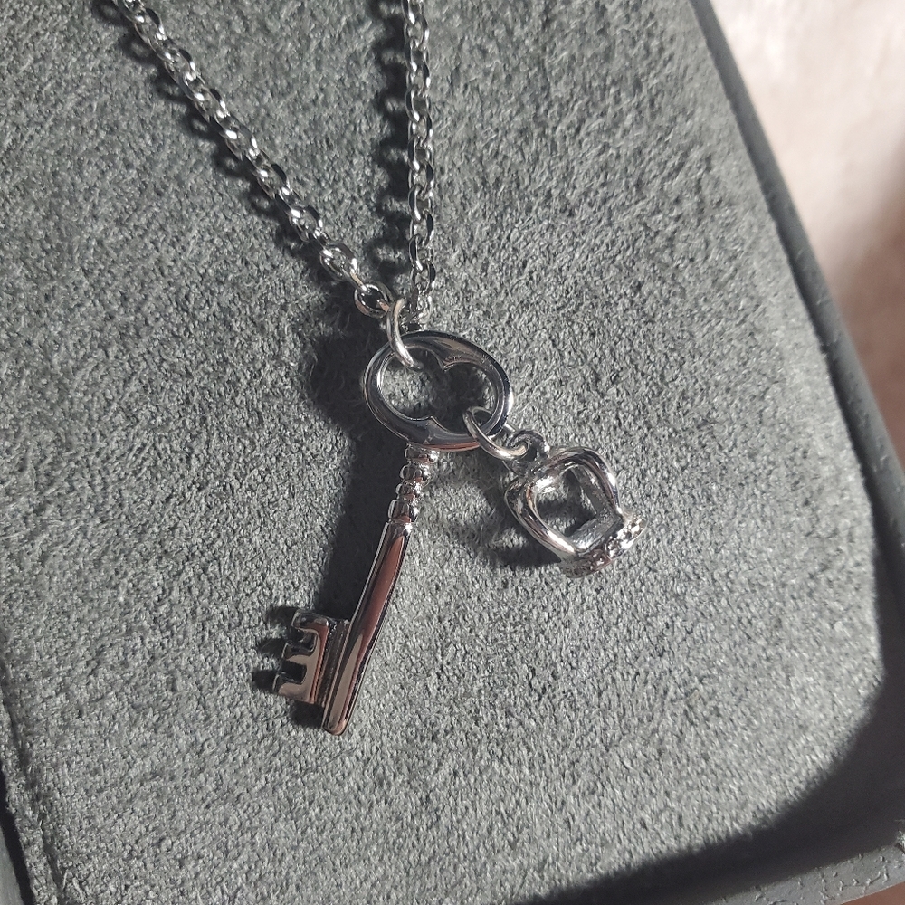 Lex & Lu Chisel Stainless Steel Polished Key & Crown Pendant Necklace